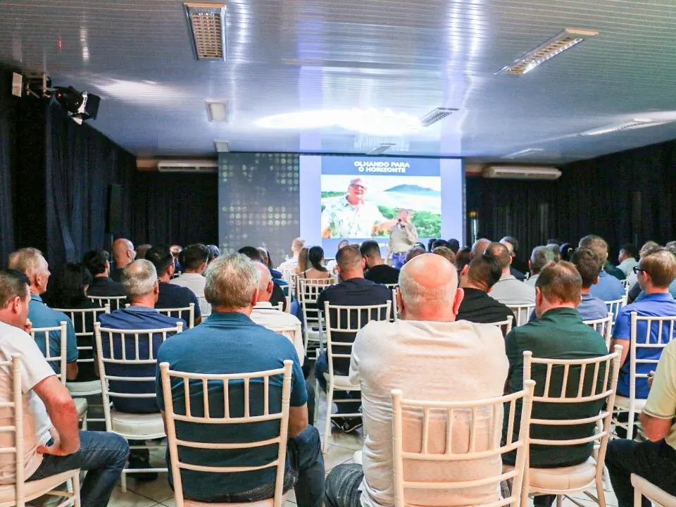 Especialistas do Agro participam de palestra com o Professor Gretz